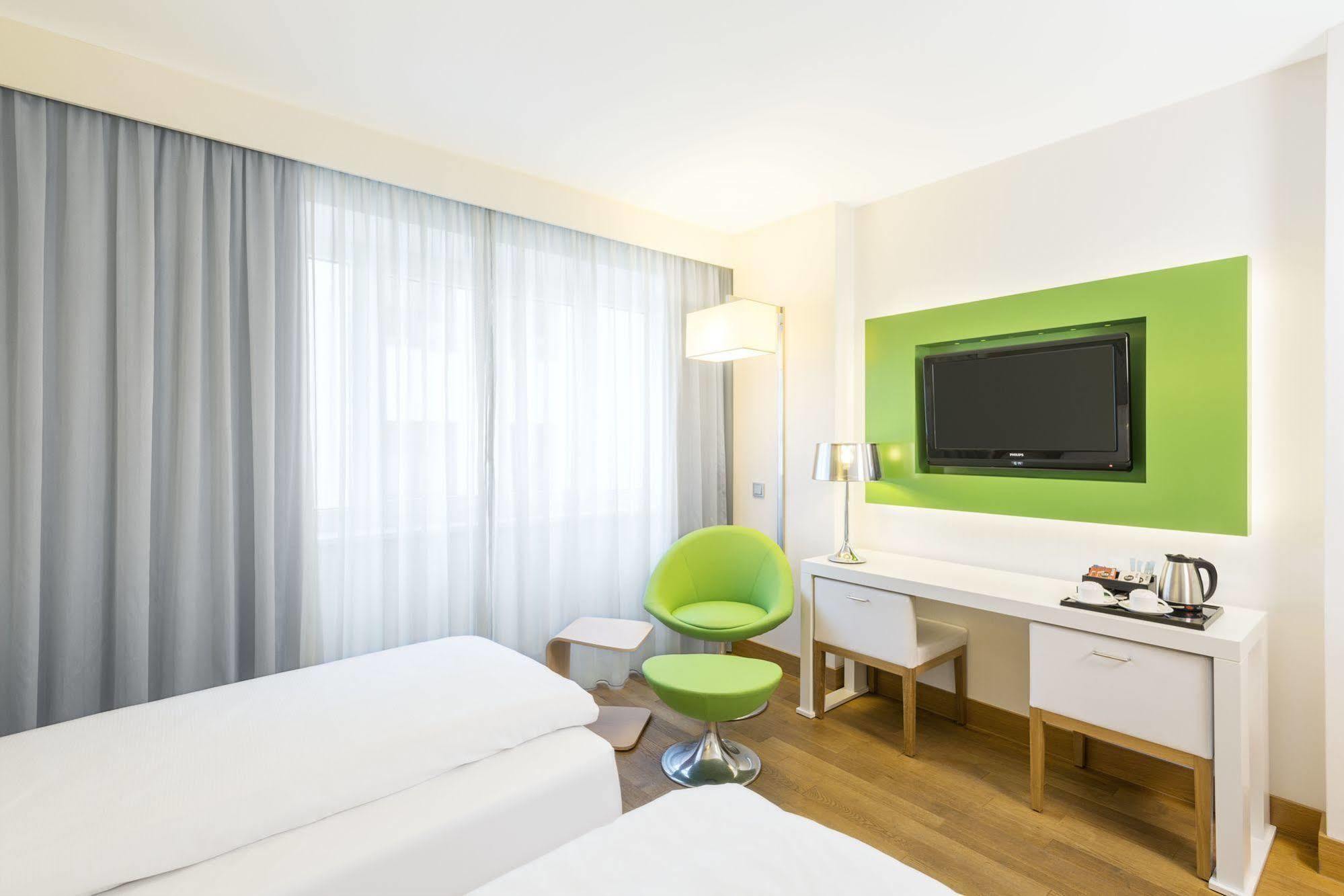 Nh Frankfurt Messe Hotel Frankfurt am Main Ngoại thất bức ảnh